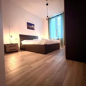 Appartamento Kibilu - Via Valtellina - Quartiere Isola - Stazione Garibaldi - Monumentale - Vicinanze Brera, Milano